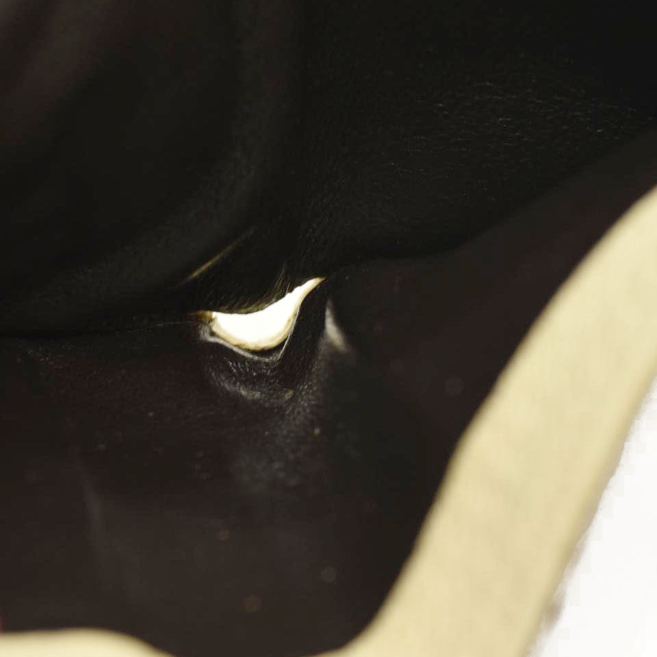 GUCCI GG Logo Canvas Leather Bifold Wallet Beige