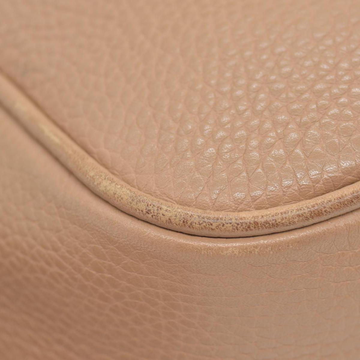 $1490 Gucci Interlocking G Soho Disco Beige