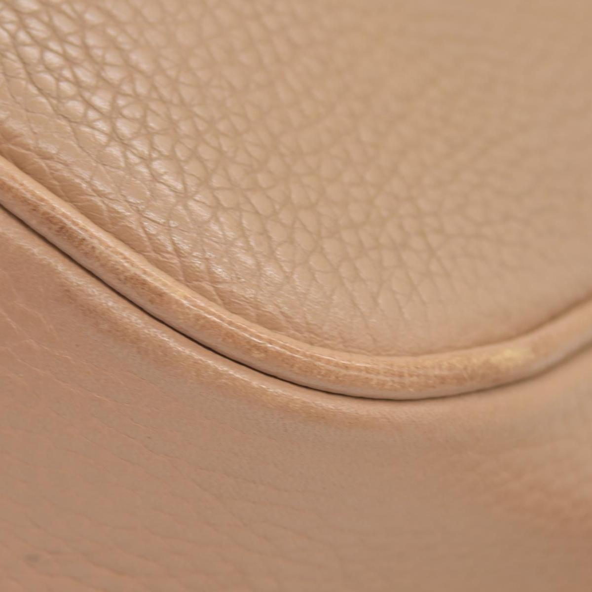 $1490 Gucci Interlocking G Soho Disco Beige