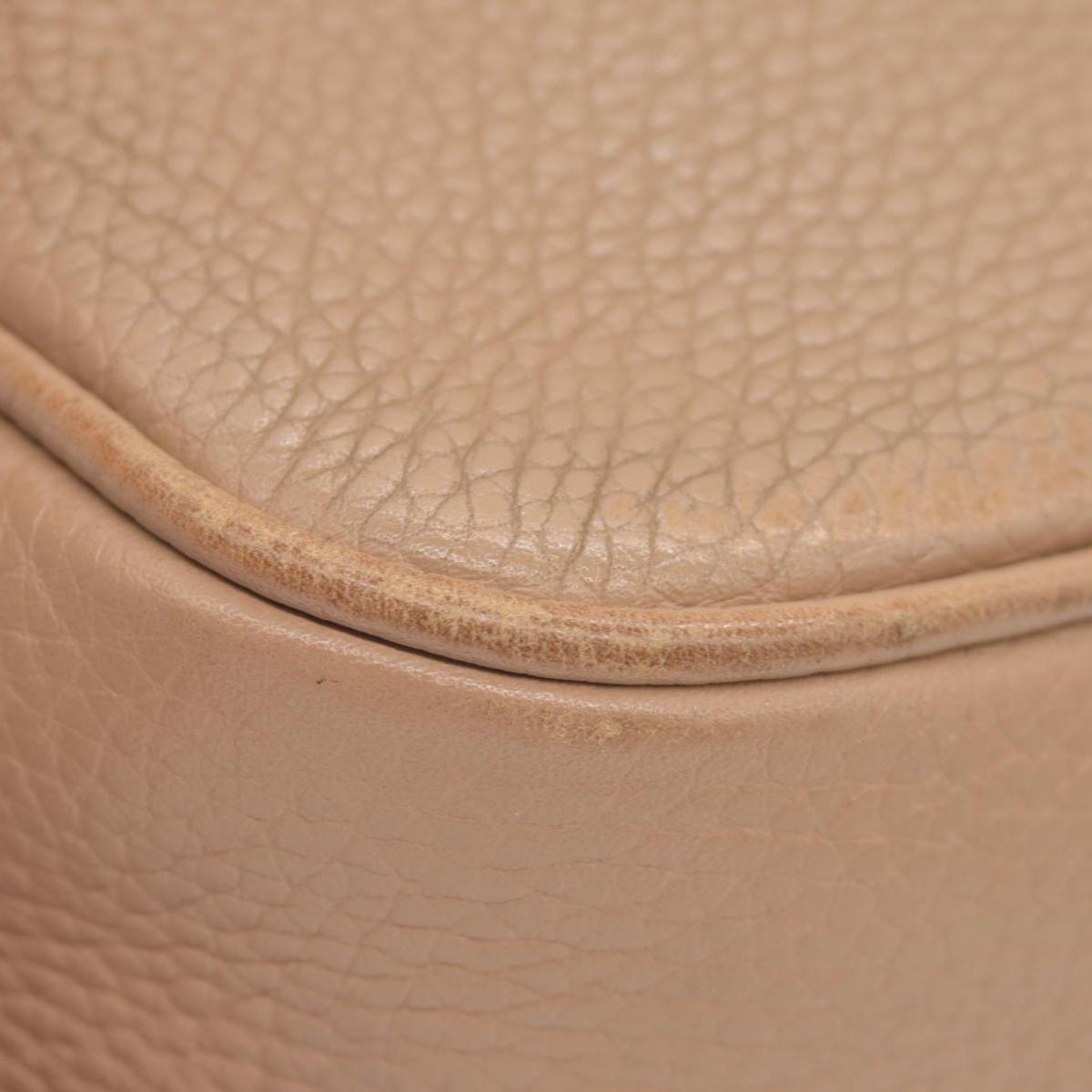 $1490 Gucci Interlocking G Soho Disco Beige
