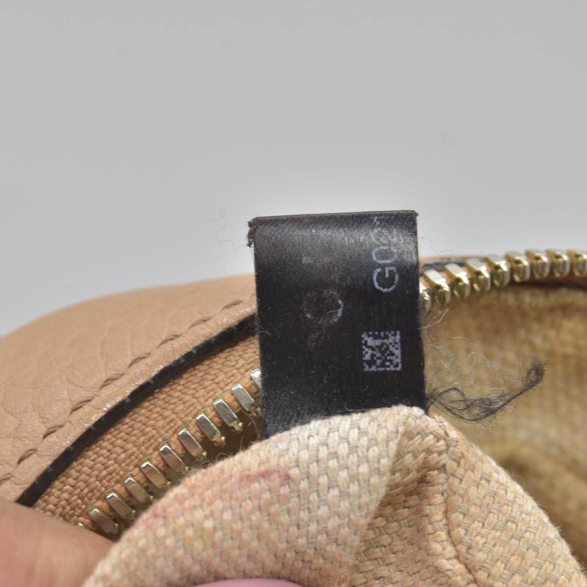 $1490 Gucci Interlocking G Soho Disco Beige