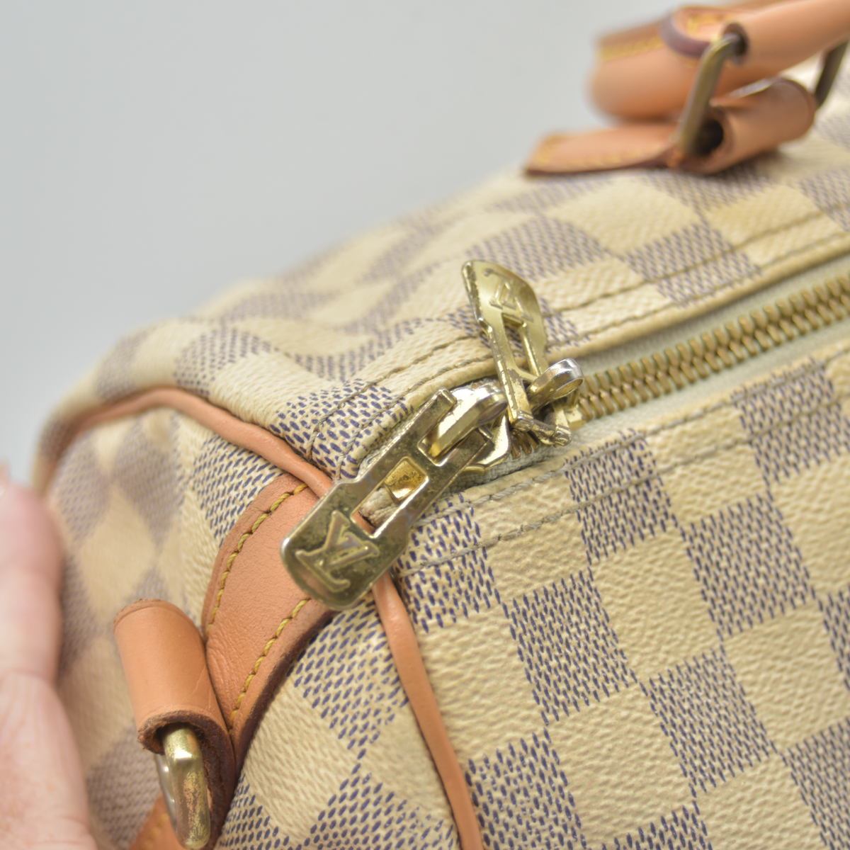 $2040 2017 Louis Vuitton Damier Azur Speedy Bandouliere 30 DU1197 10020138