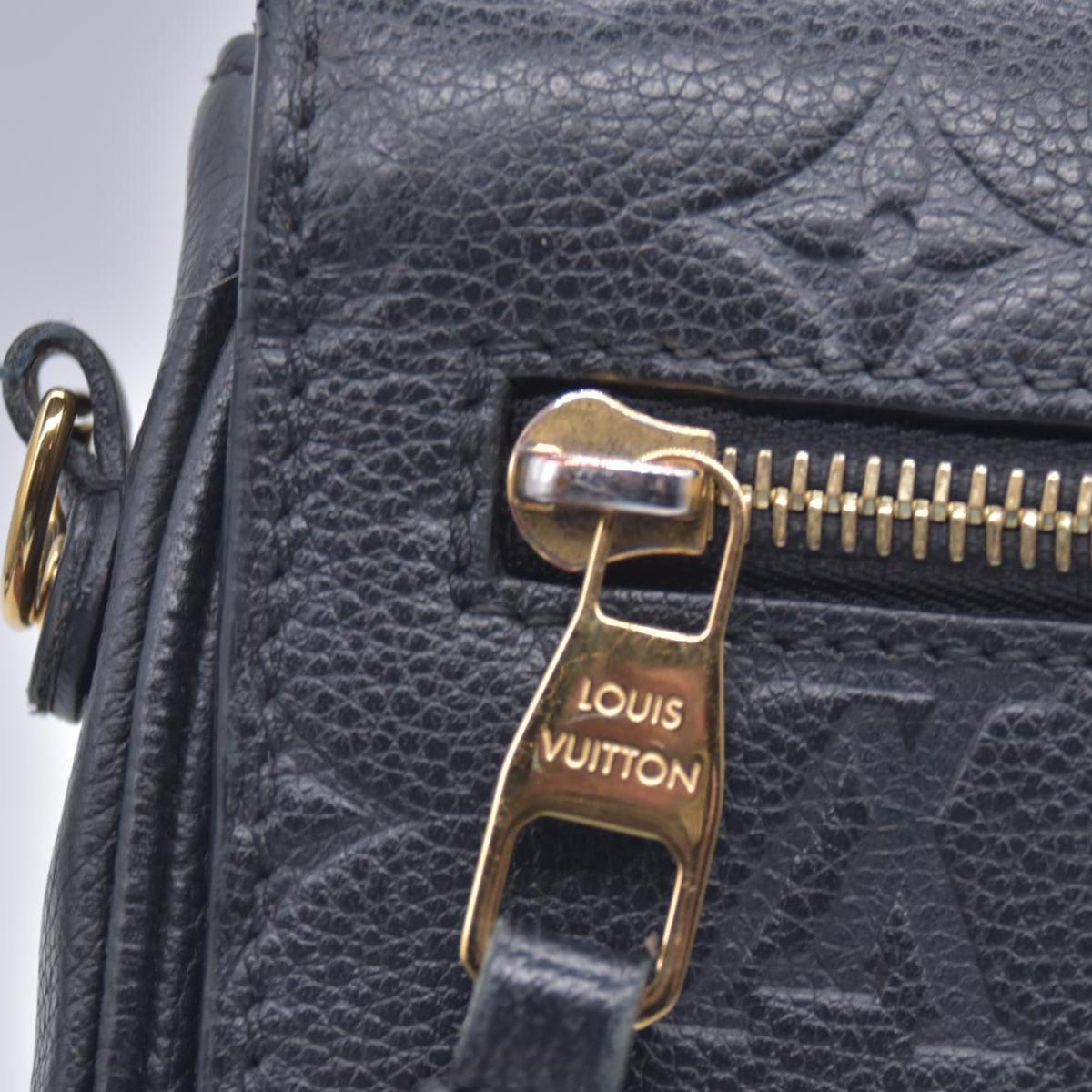 $3100 Louis Vuitton Empreinte Pochette Metis Black RFID