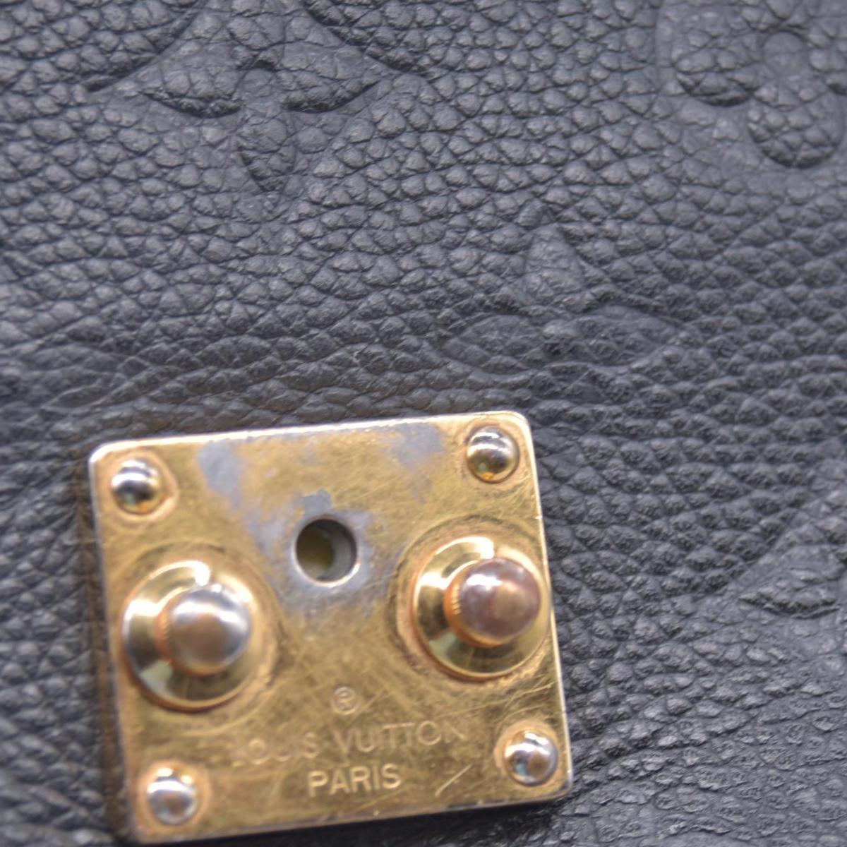 $3100 Louis Vuitton Empreinte Pochette Metis Black RFID
