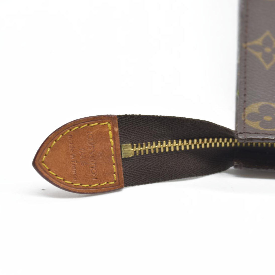 $1070 Louis Vuitton Monogram Toiletry 26