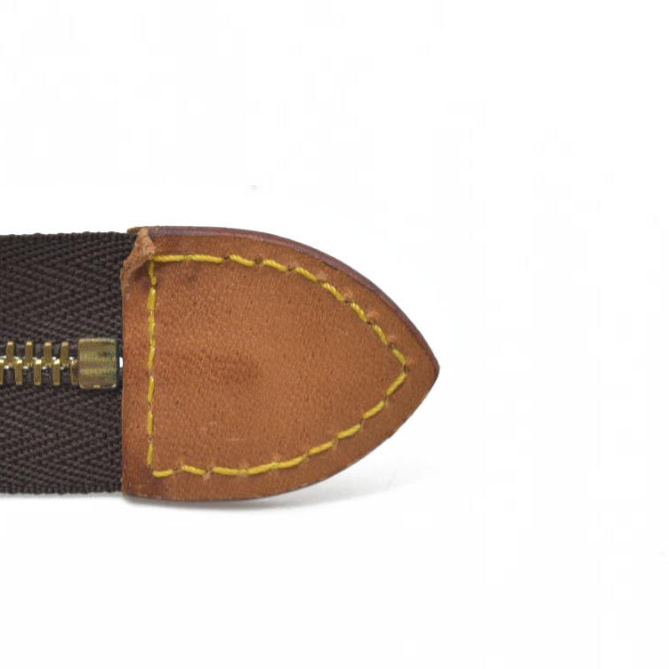 $1070 Louis Vuitton Monogram Toiletry 26