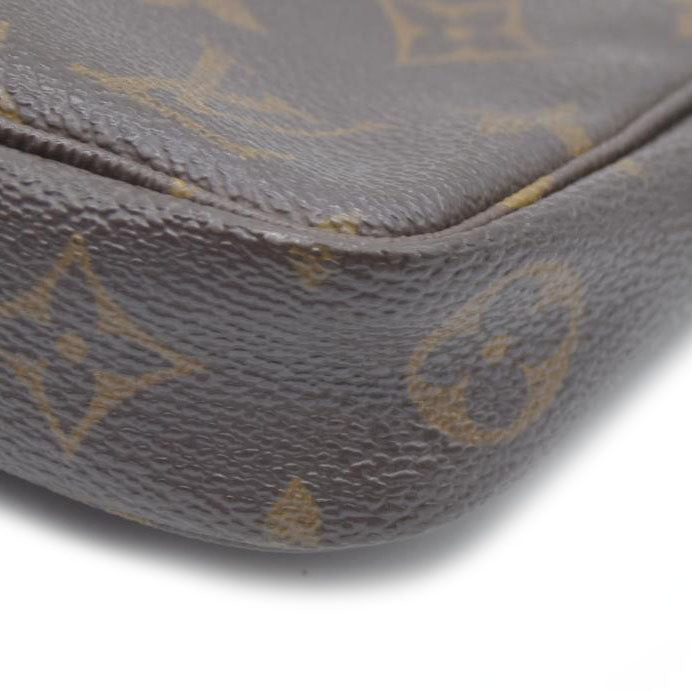 AUCTION $1290 Louis Vuitton Monogram Pochette Accessories CA0030