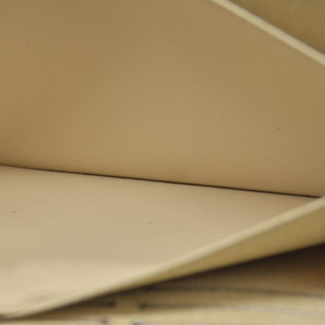 $895 Louis Vuitton  Damier Azur Zippy Wallet SD3196