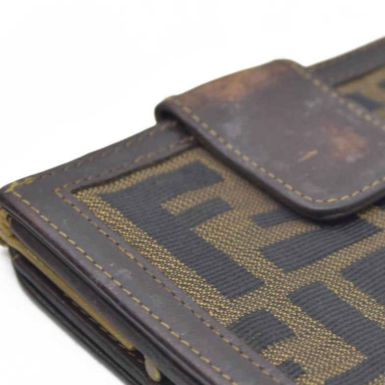 $395 Fendi Vintage Kiss Lock French Wallet