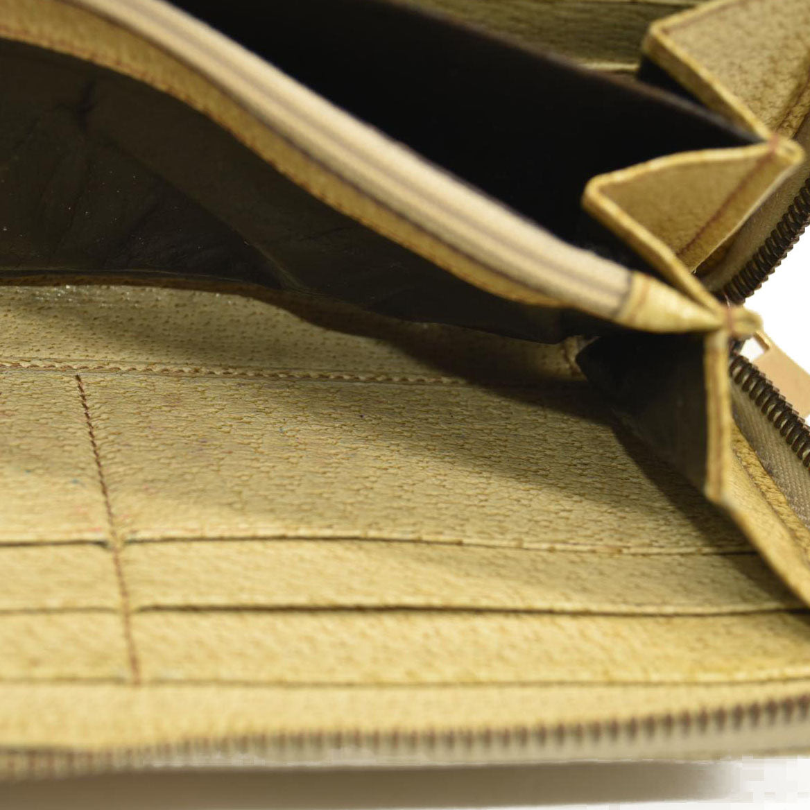 Gucci  Monogram Metal Bar Zip Around Wallet Beige Ebony Cream