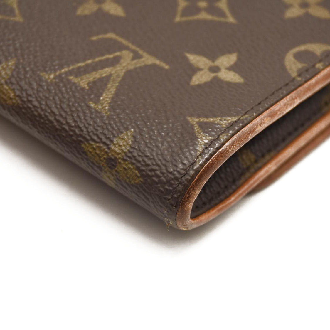 LOUIS VUITTON Monogram Pochette Twin GM