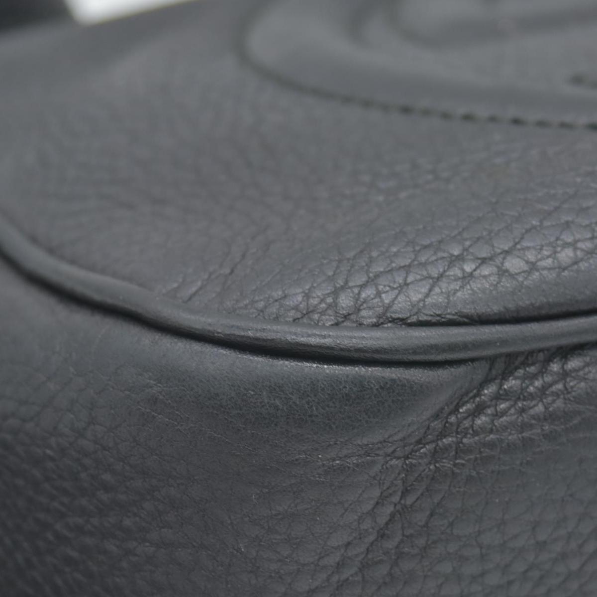 $1490 Gucci Pebbled Calfskin Small Soho Disco Bag Black