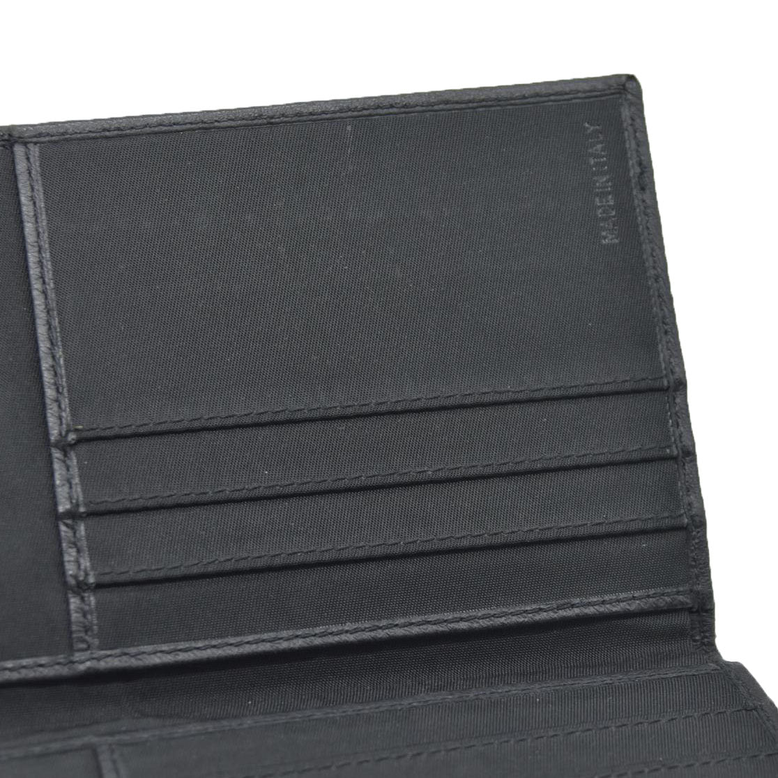 $650 Prada Saffiano Cuir Leather Wallet