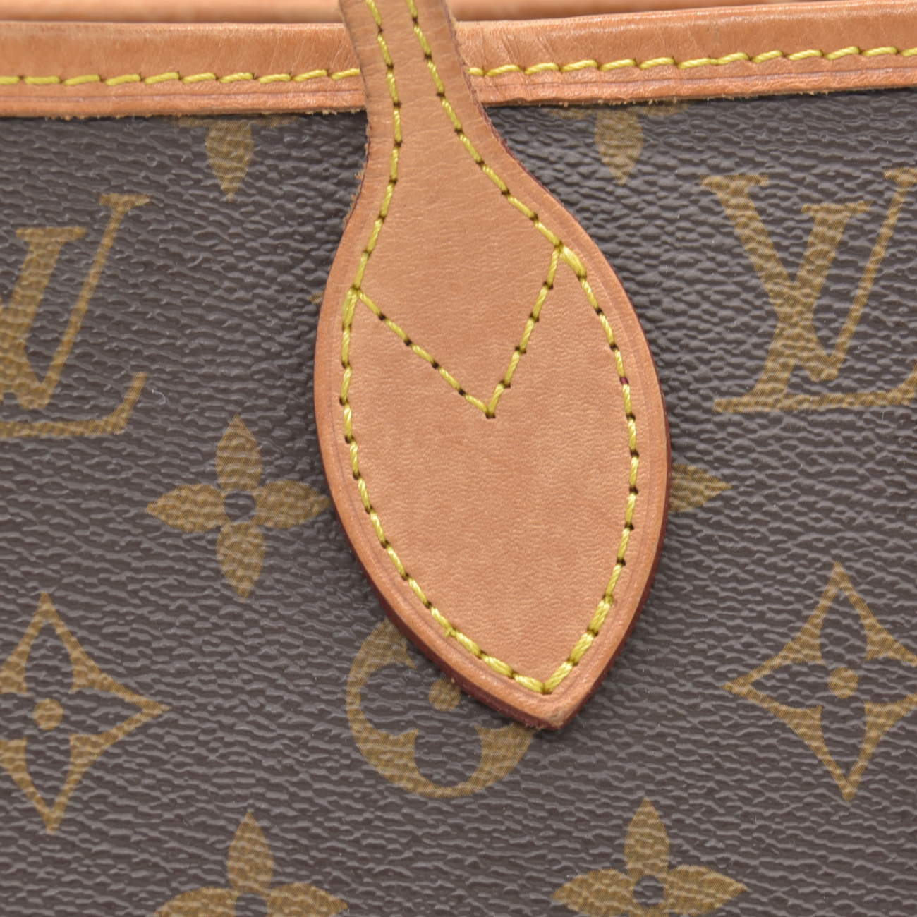 $2170 RFID Louis Vuitton Monogram Neo Neverfull MM Pivoine