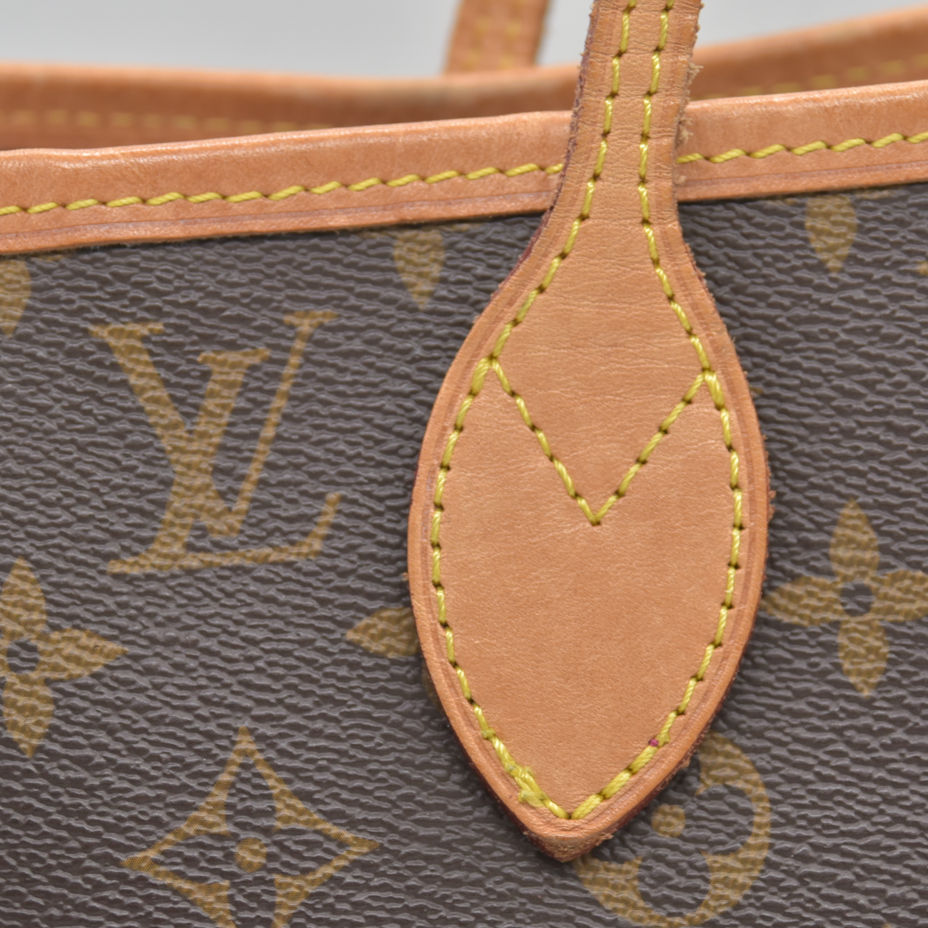 $2170 RFID Louis Vuitton Monogram Neo Neverfull MM Pivoine