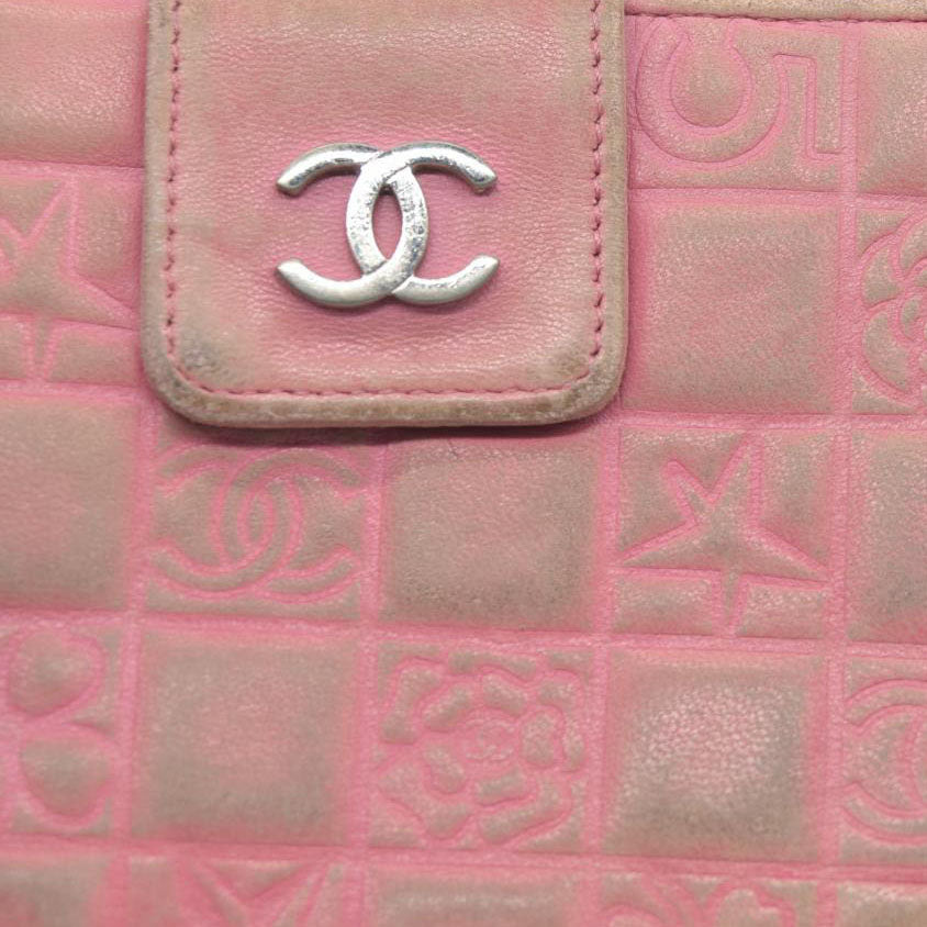 Chanel icon line Bi-fold Wallet With Silver Metal Lambskin Light Pink