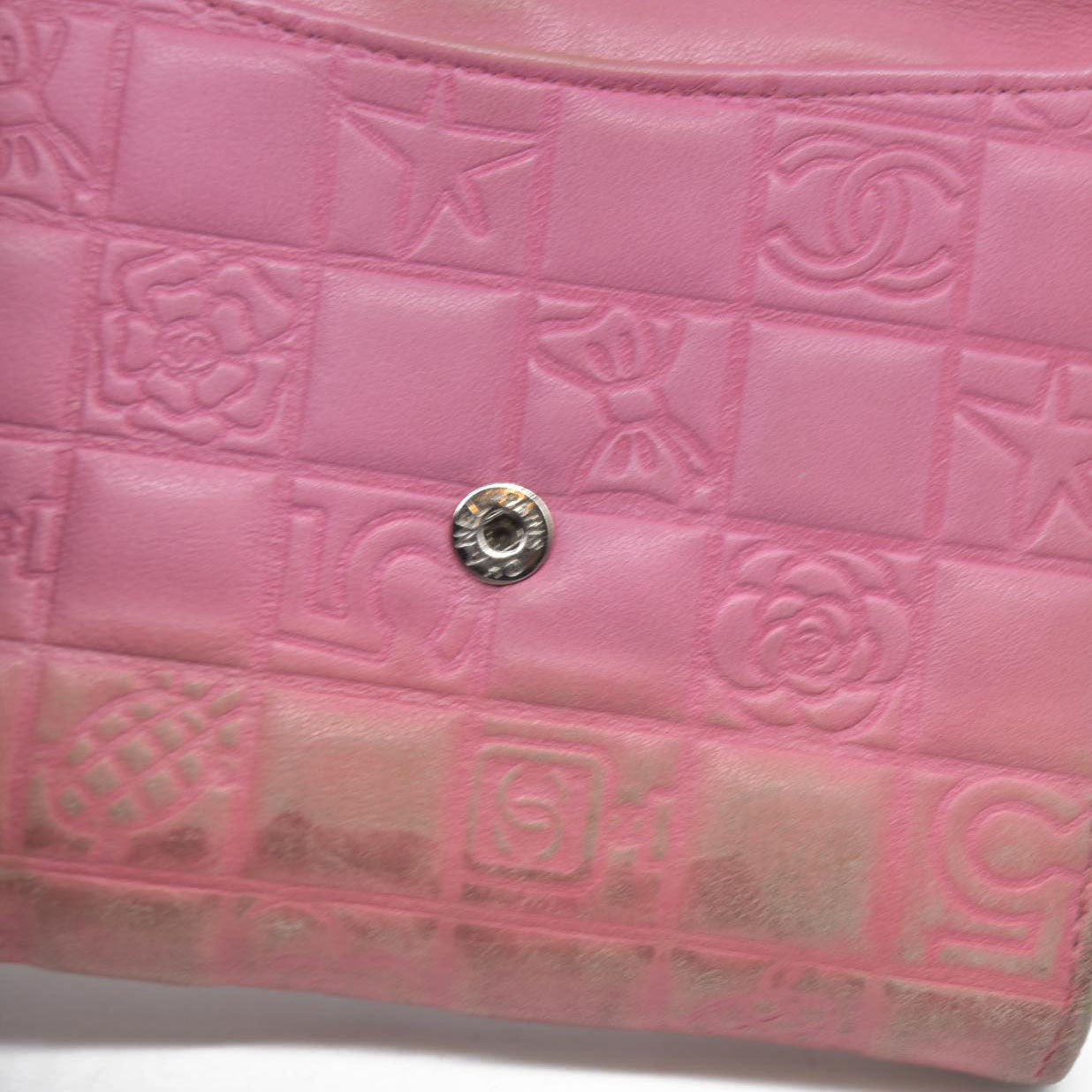 Chanel icon line Bi-fold Wallet With Silver Metal Lambskin Light Pink