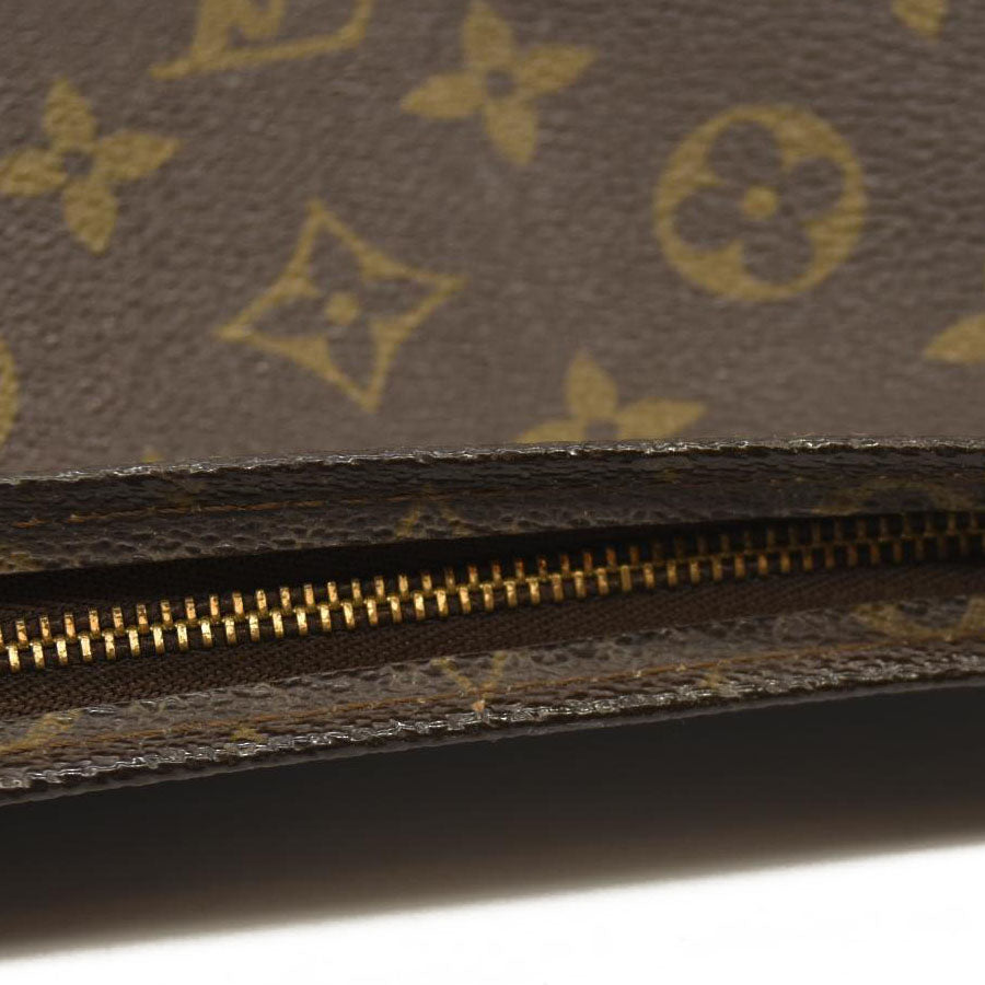 Louis Vuitton  Monogram Toiletry Pouch 26 873TH
