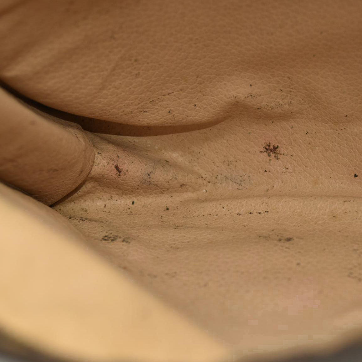 Louis Vuitton  Monogram Toiletry Pouch 26 873TH