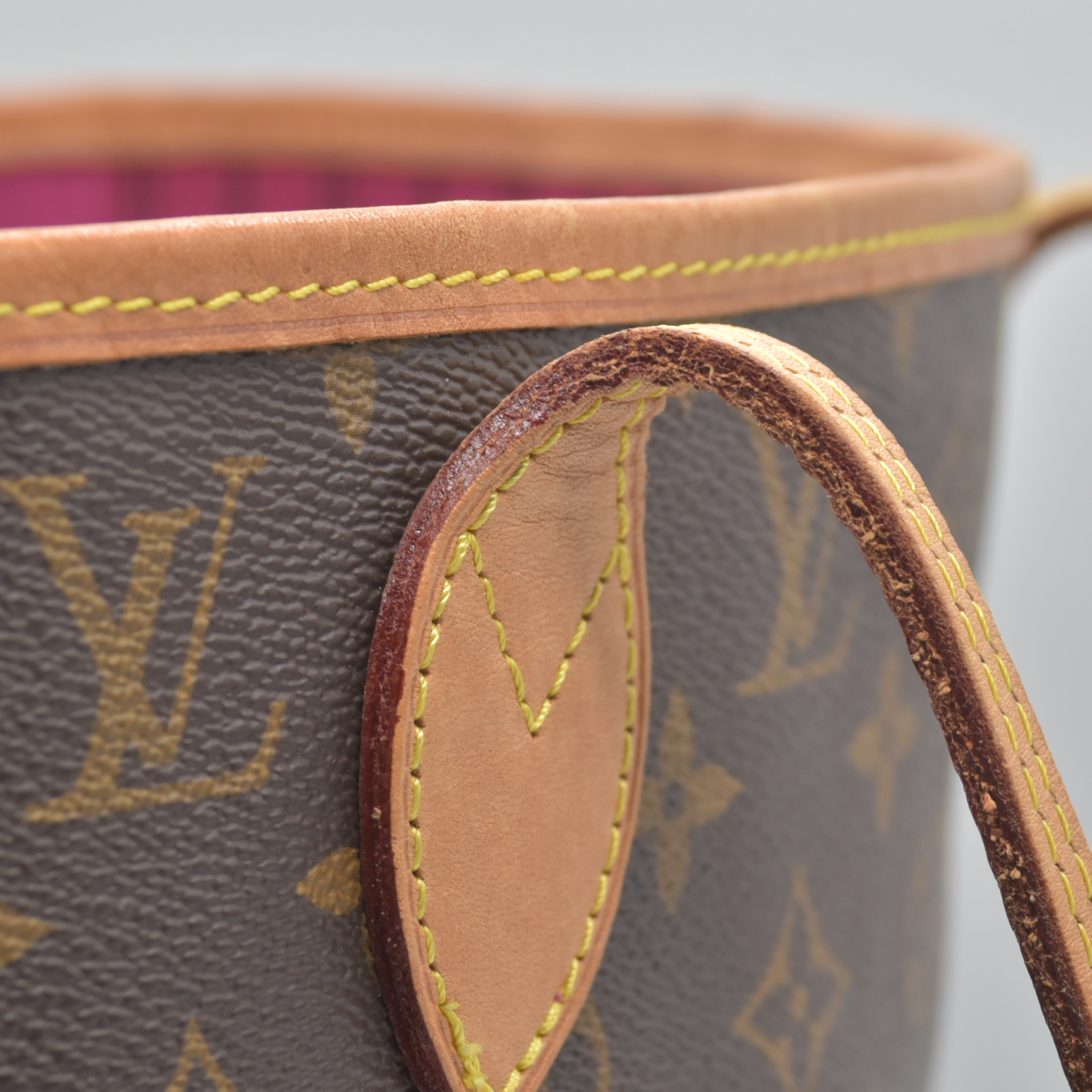 $2170 RFID Louis Vuitton Monogram Neo Neverfull MM Pivoine