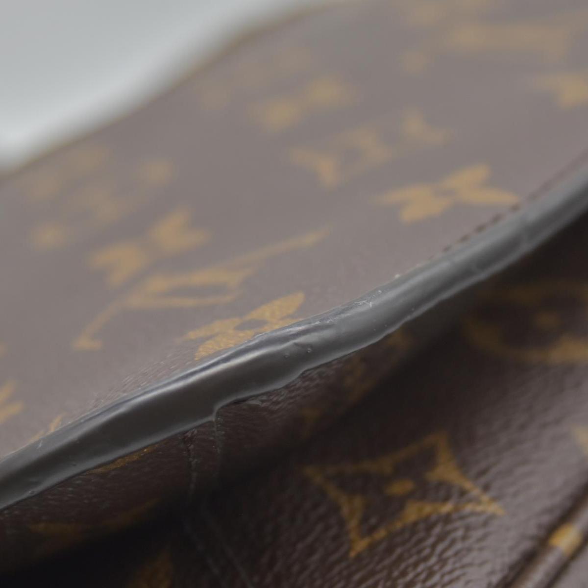 $2750 2019 Louis Vuitton  Monogram Pochette Metis AR2189