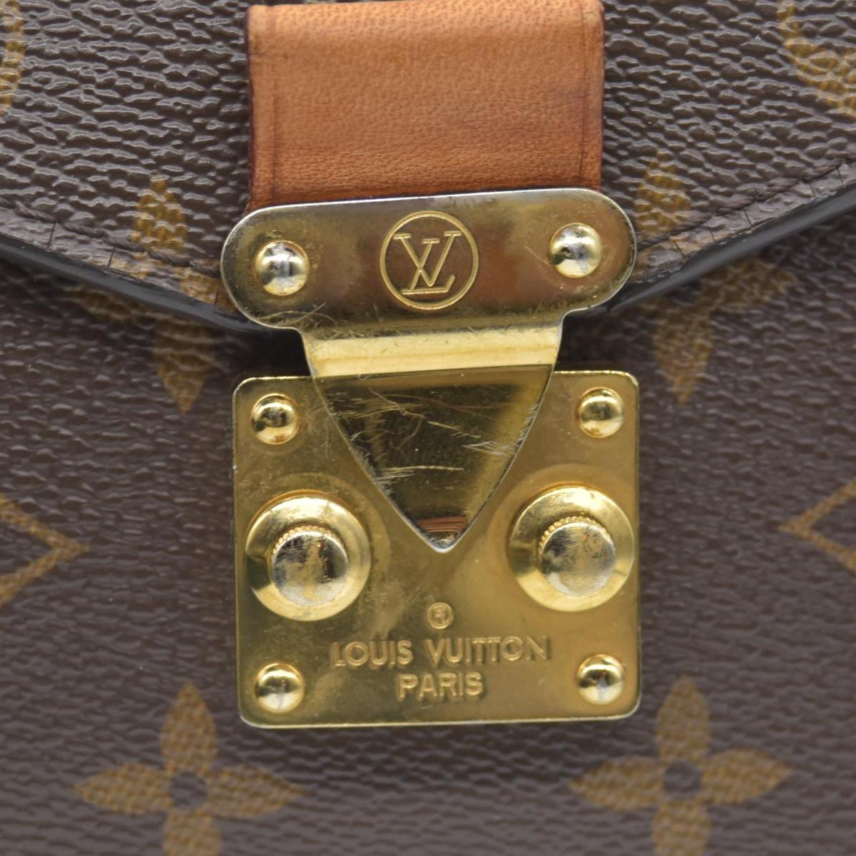 $2750 2019 Louis Vuitton  Monogram Pochette Metis AR2189
