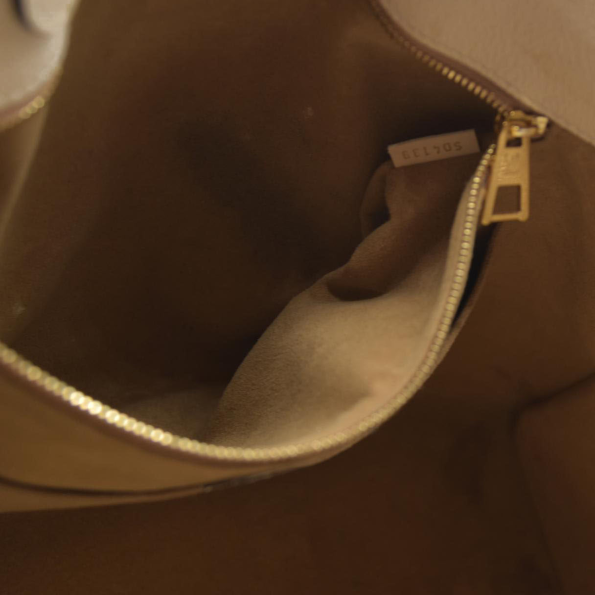 Louis Vuitton  Empreinte Monogram Giant Onthego GM Creme