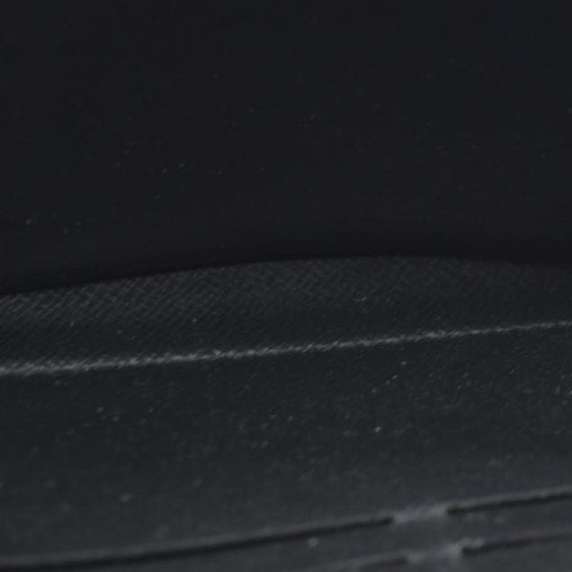 $965 Louis Vuitton 2018 Epi Leather Zippy Wallet