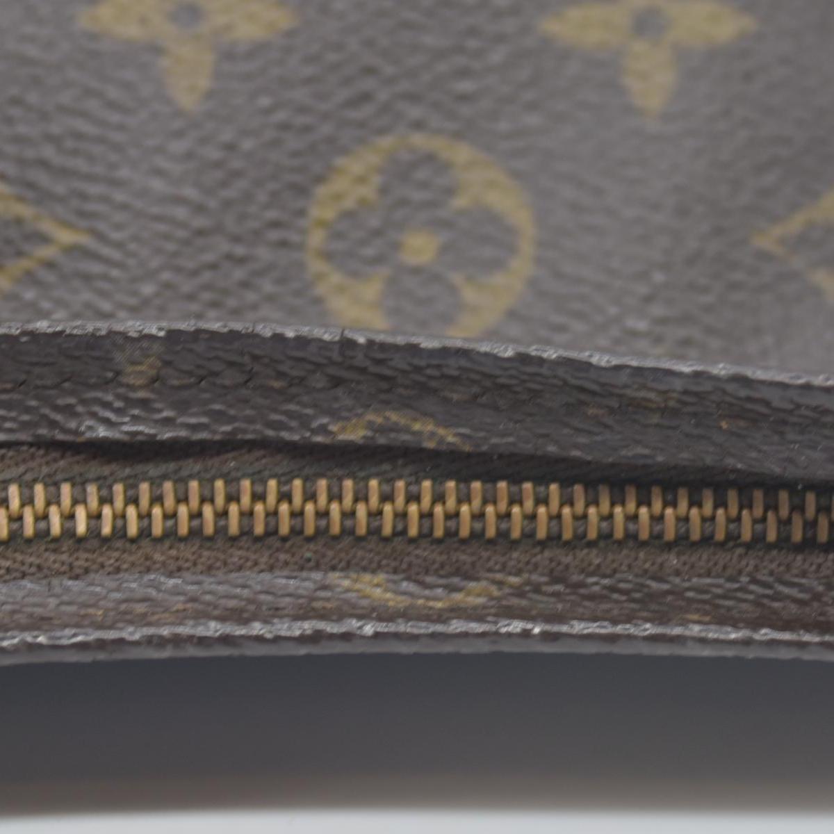 $1120 LOUIS VUITTON Monogram Toiletry 26 871TH