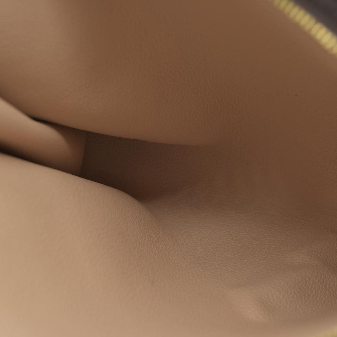 Louis Vuitton  Monogram Toiletry Pouch 26