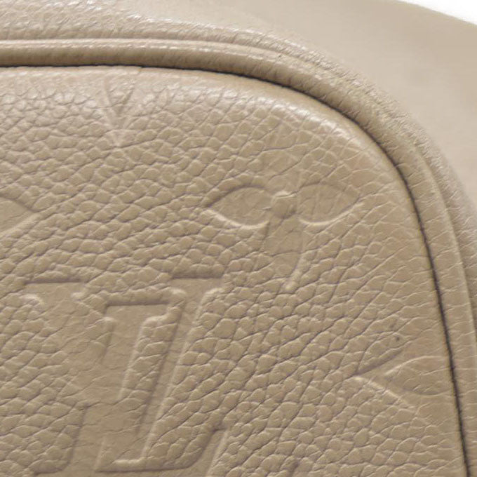 Louis Vuitton  Empreinte Monogram Giant Neverfull MM Tourterelle