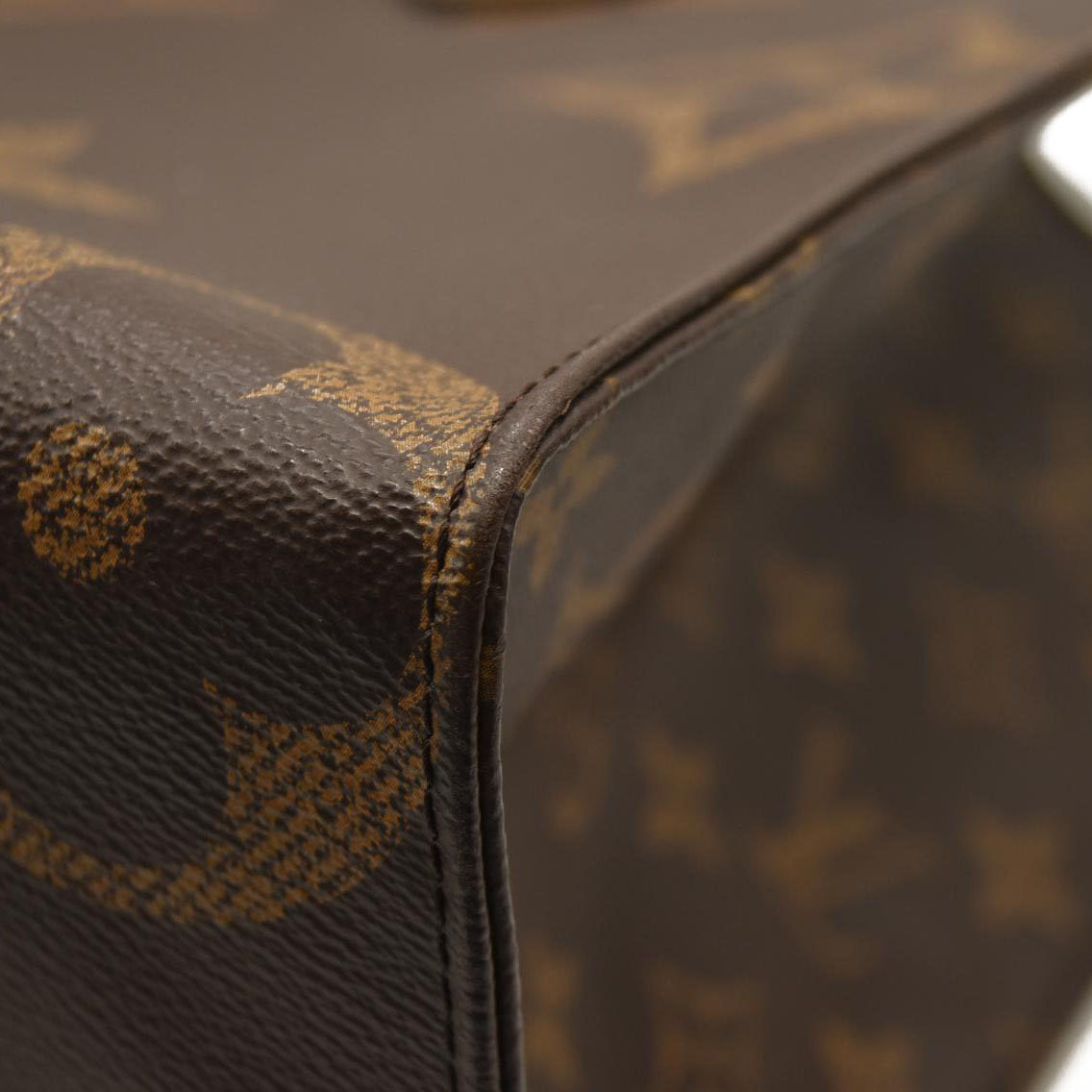 Louis Vuitton  Reverse Monogram Giant Onthego MM FL5119