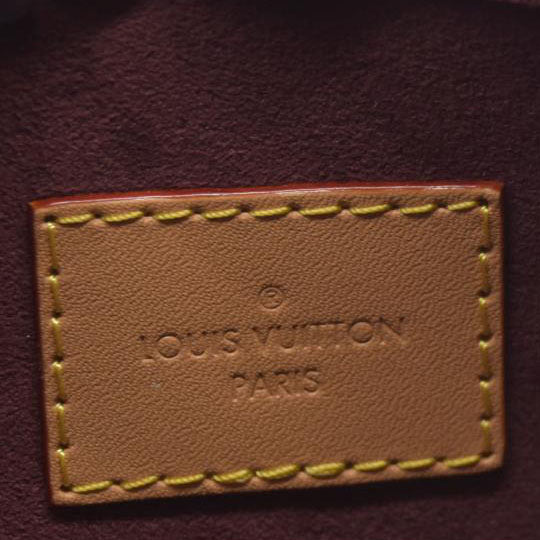 AUCTION Louis Vuitton Monogram Carryall PM Pochette