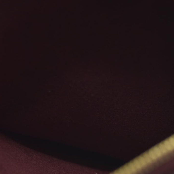 AUCTION Louis Vuitton Monogram Carryall PM Pochette