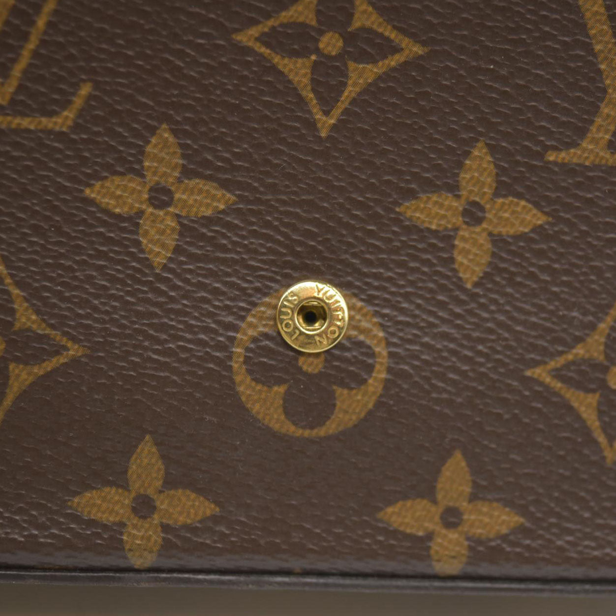 Louis Vuitton  Monogram Felicie Strap & Go Kaki