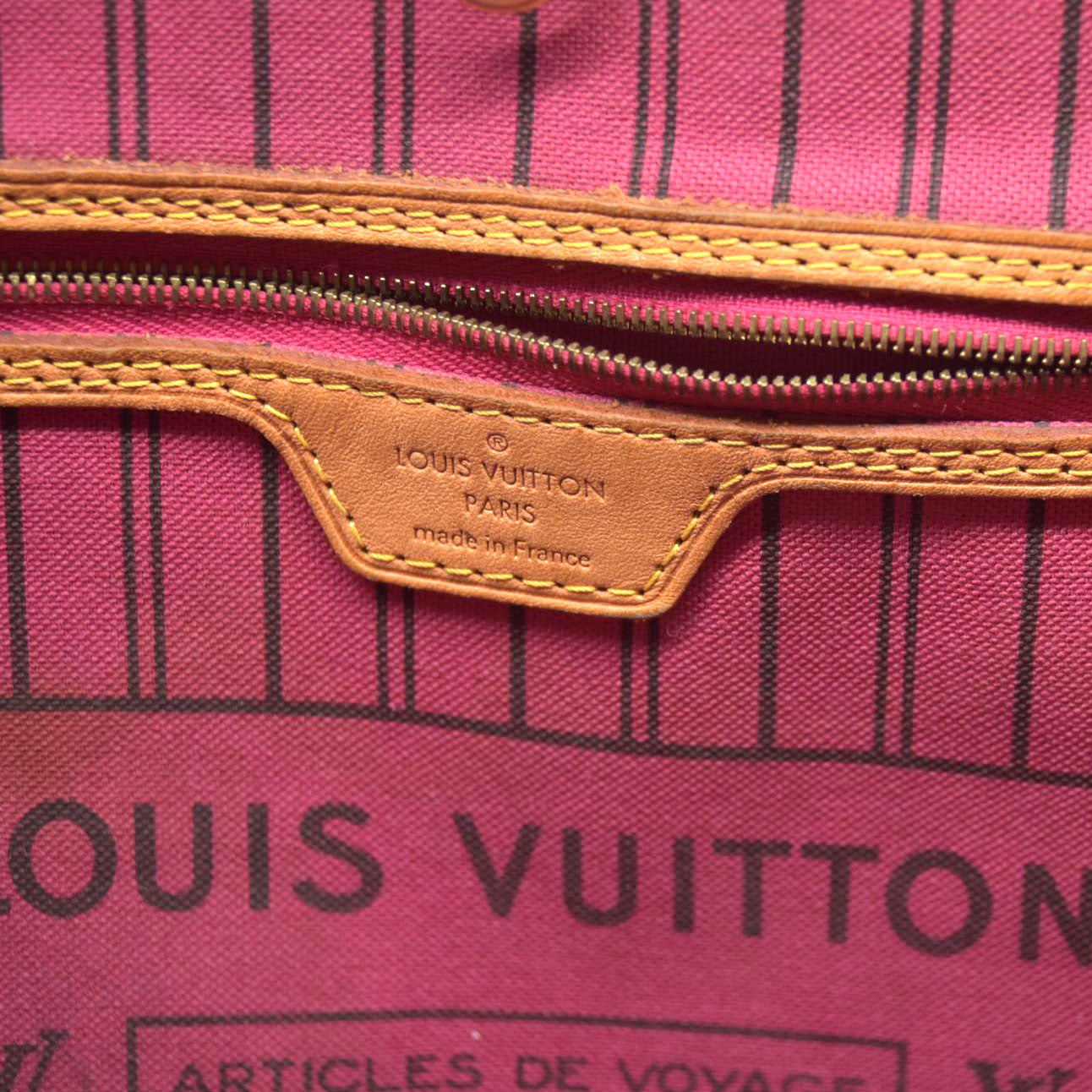 $2170 Louis Vuitton  Monogram Neo Neverfull MM Fuchsia AR5105