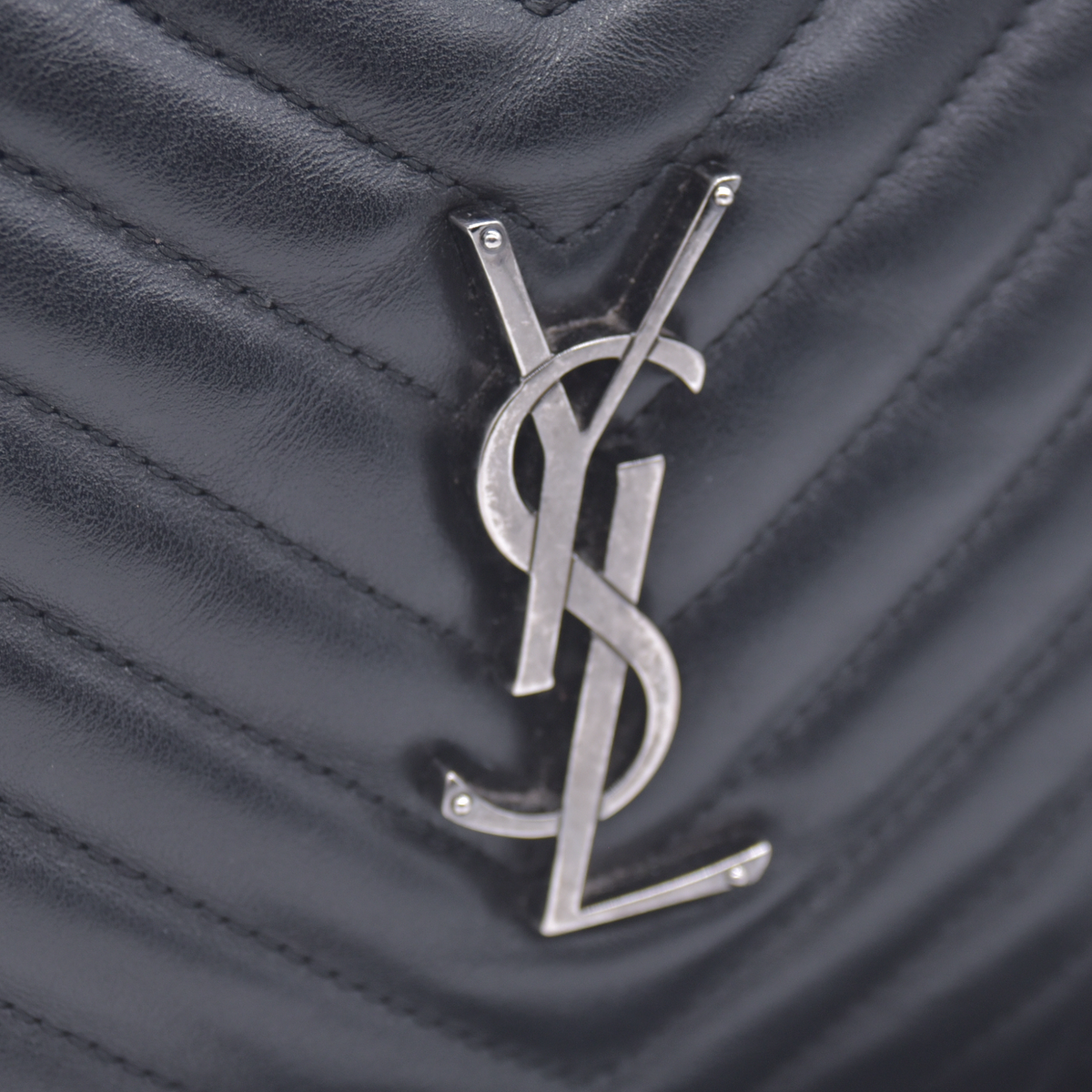 $1950 2018 Saint Laurent Chevron Crossbody Bag 10021135