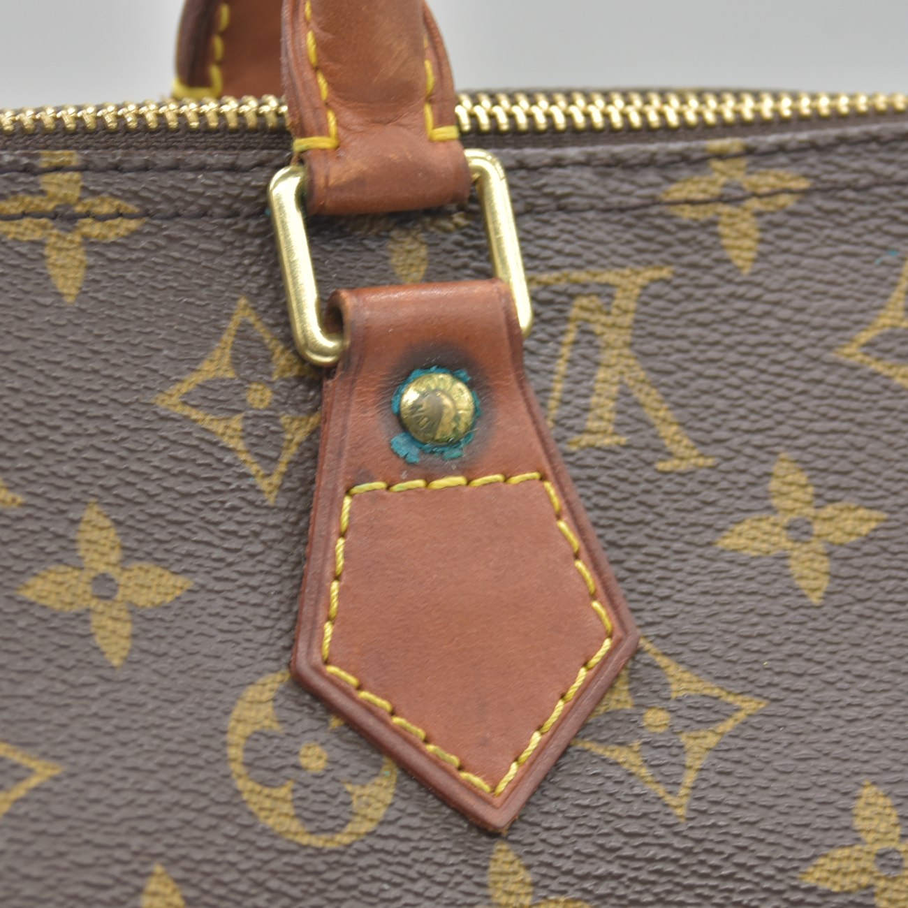 $1690 TH0044 2004 Louis Vuitton Monogram Speedy 40