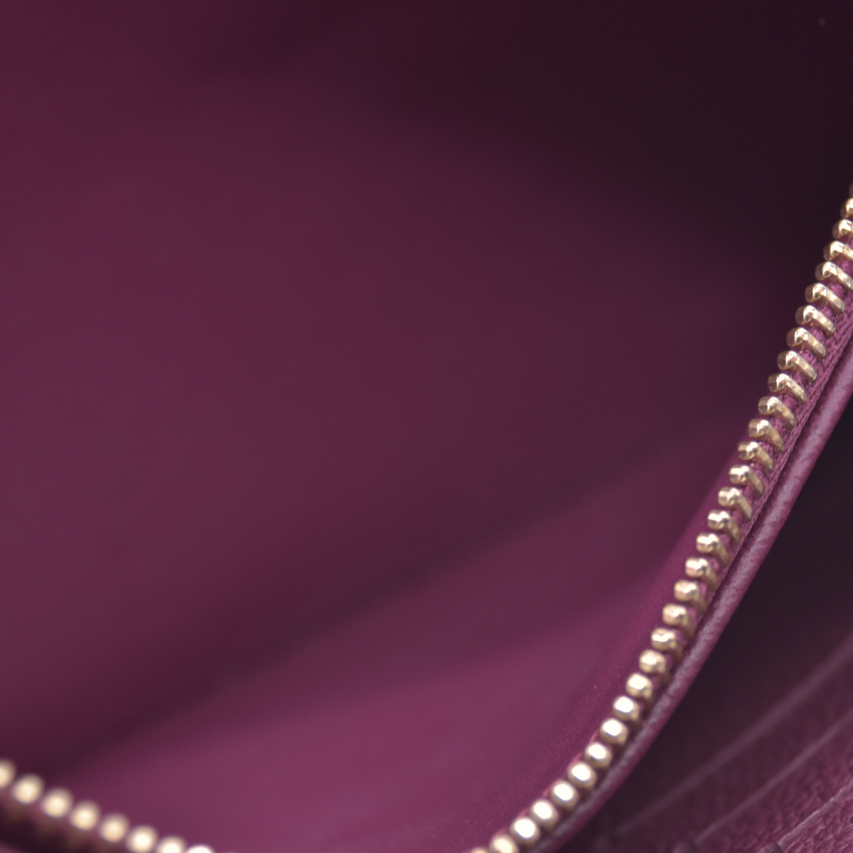$1060 2016 Louis Vuitton Empreinte Sarah Wallet NM Burgundy CA4116