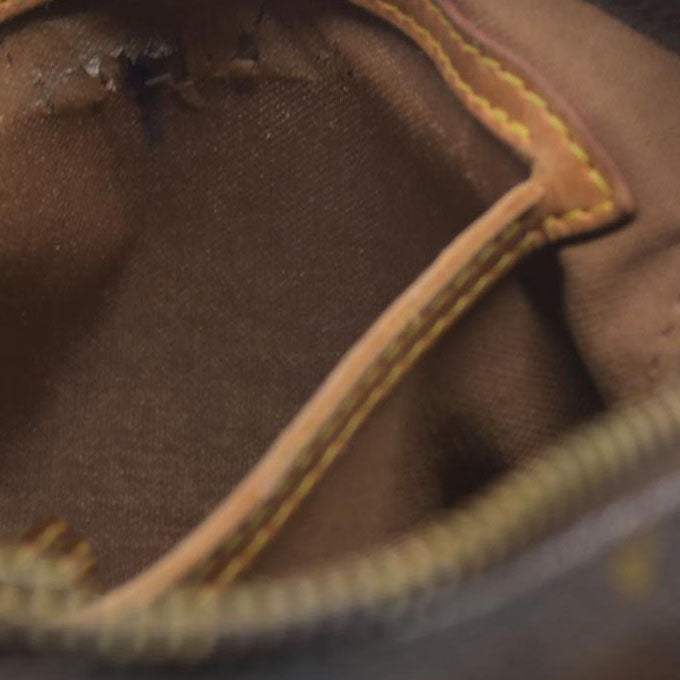 $1550 Louis Vuiton Monogram Speedy 30 SD1193