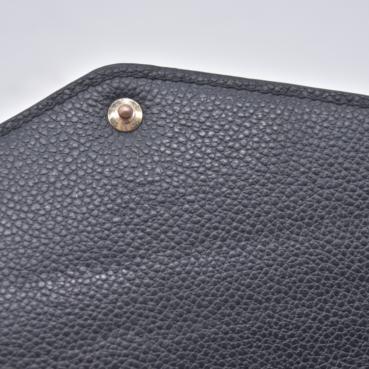 $1060 2019 Louis Vuitton Empreinte Sarah Wallet NM Black CA4129