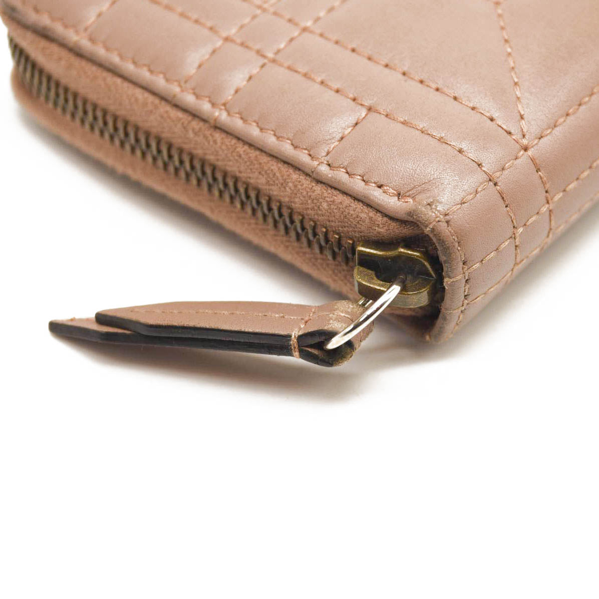 GUCCI Calfskin Matelasse Pearly GG Marmont Zip Around Wallet Porcelain Rose