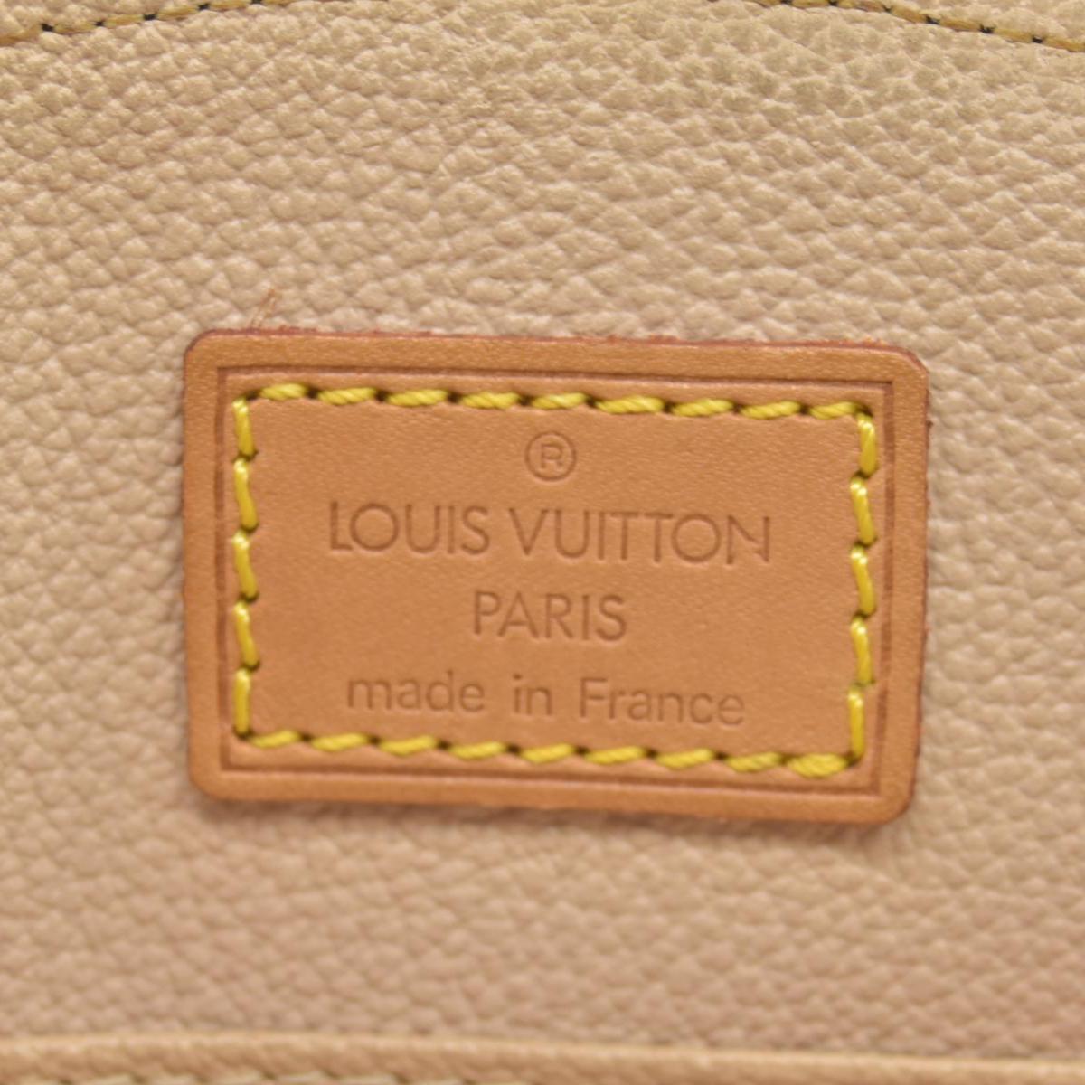 $1040 Louis Vuitton Monogram Trousse Demi Ronde cosmetic pouch CONSIGNMENT