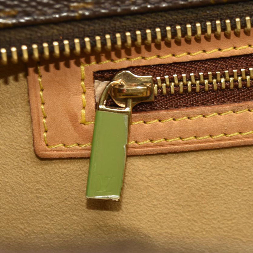 LOUIS VUITTON Monogram Luco LM0021