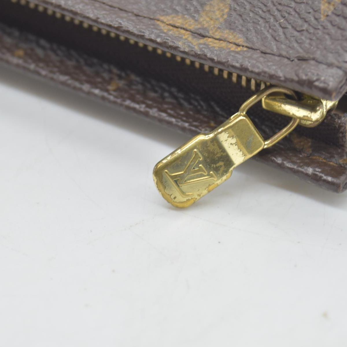 $1120 Louis Vuitton Monogram Toiletry Pouch 26 CONSIGNMENT