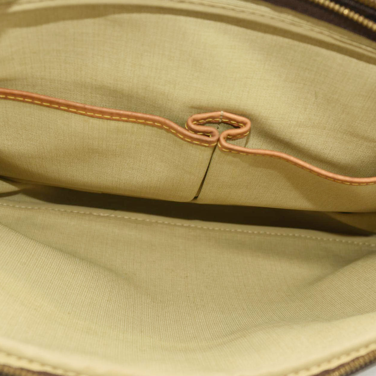 LOUIS VUITTON Monogram Reporter GM  SP0945