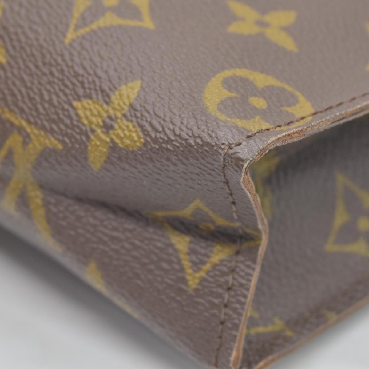 $1120 Louis Vuitton Monogram Toiletry Pouch 26 CONSIGNMENT