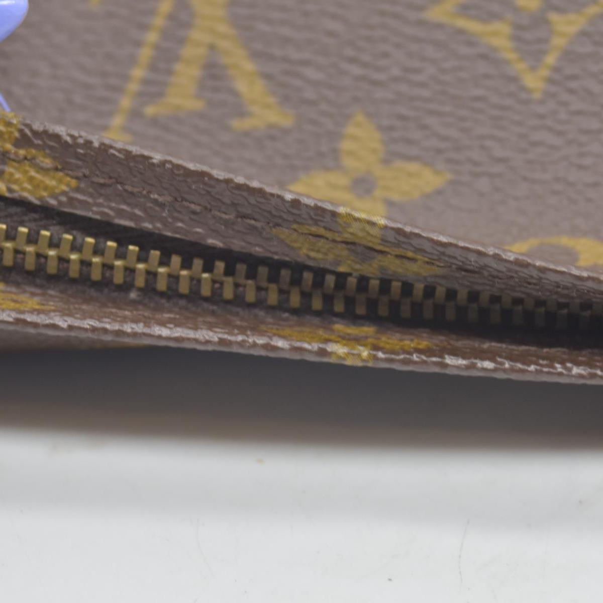 $1120 Louis Vuitton Monogram Toiletry Pouch 26 CONSIGNMENT