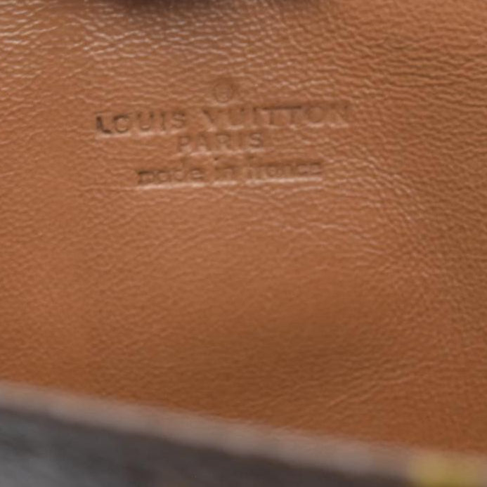 $1120 Louis Vuitton Monogram Toiletry Pouch 26 CONSIGNMENT