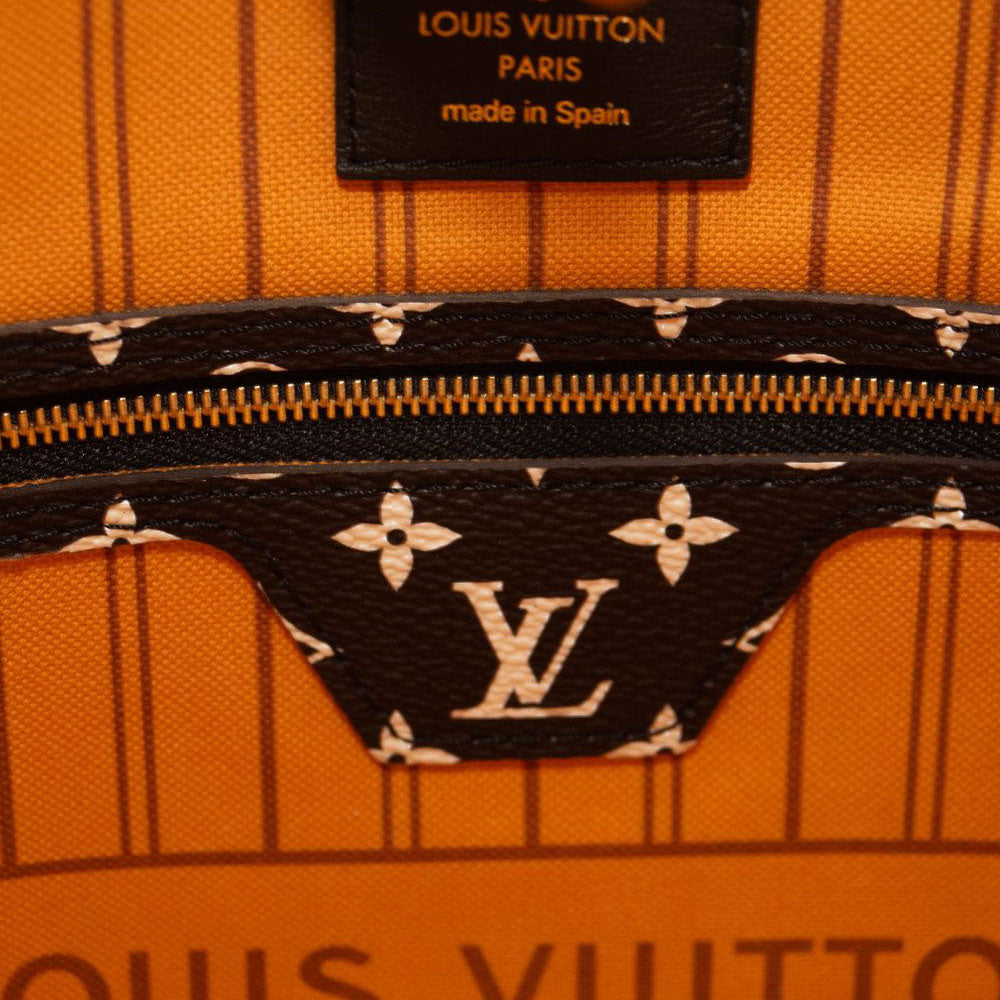 Louis Vuitton Monogram Giant Jungle Neverfull MM Black